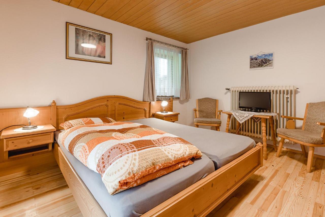 Gaestehaus Friedlich เชอเนา อัม เคอนิกเซ ภายนอก รูปภาพ