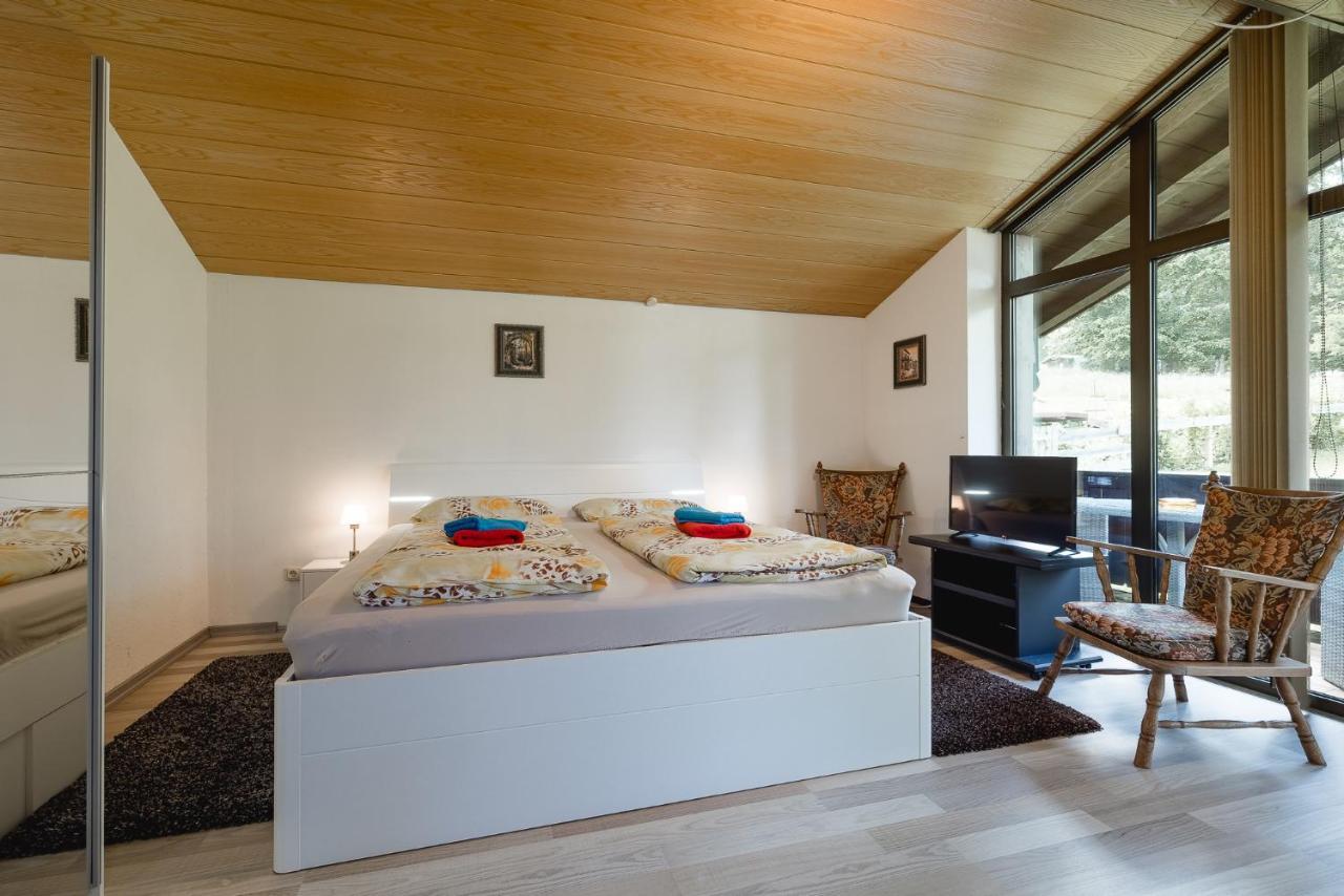 Gaestehaus Friedlich เชอเนา อัม เคอนิกเซ ภายนอก รูปภาพ