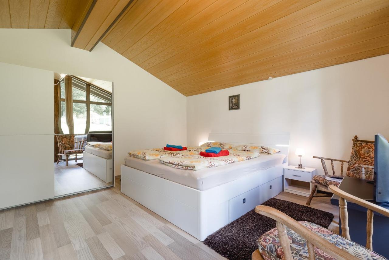 Gaestehaus Friedlich เชอเนา อัม เคอนิกเซ ภายนอก รูปภาพ