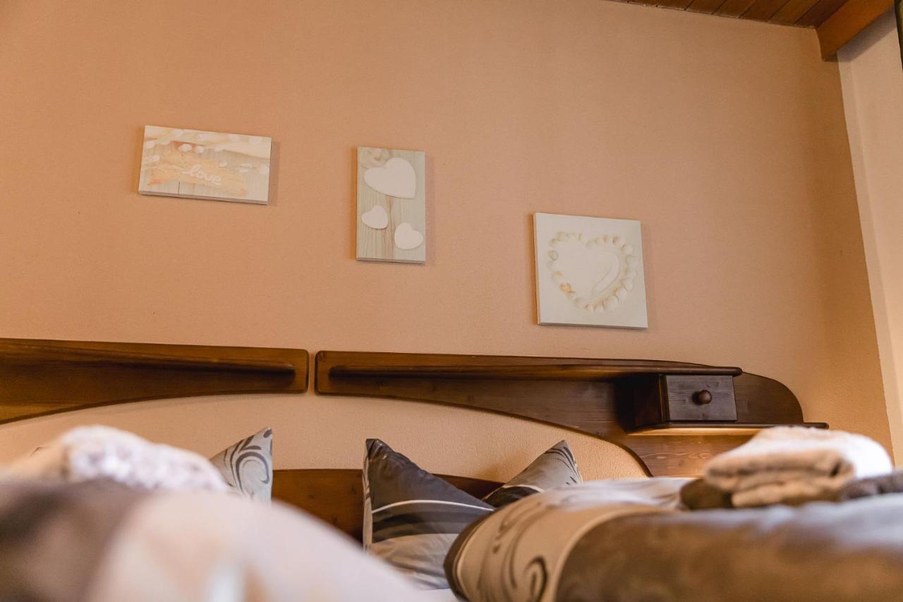 Gaestehaus Friedlich เชอเนา อัม เคอนิกเซ ภายนอก รูปภาพ
